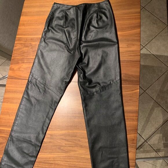 Danier real leather pant, EUC, sz 10, fully lined, black, straight leg - Picture 2 of 16